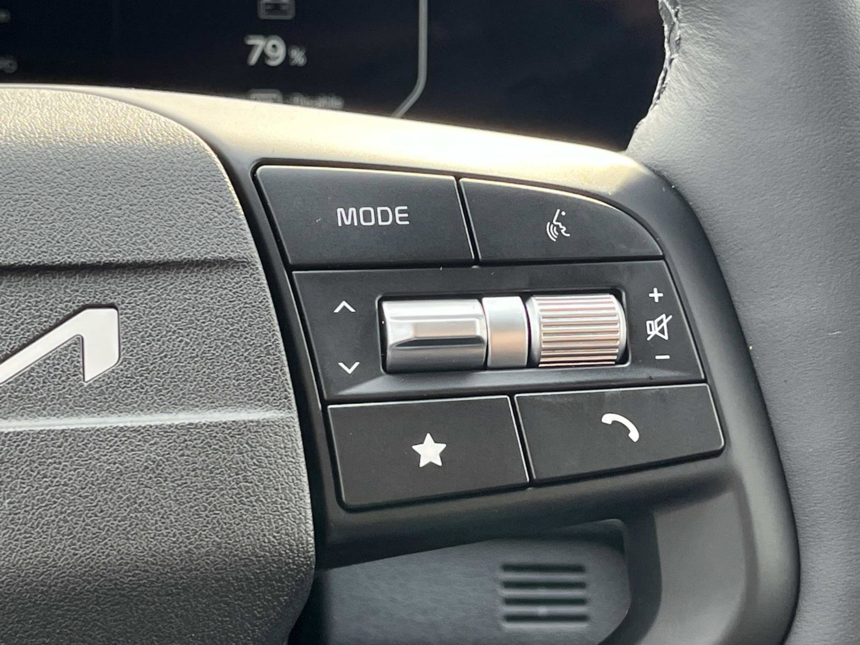 New 2026 Kia Sportage SX FWD image 31