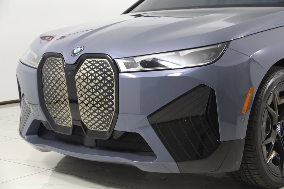 Used 2023 BMW iX M60 w/ Executive Package AWD/4WD image 70