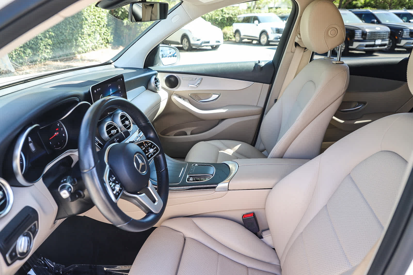 Used 2021 Mercedes-Benz GLC 300 image 17