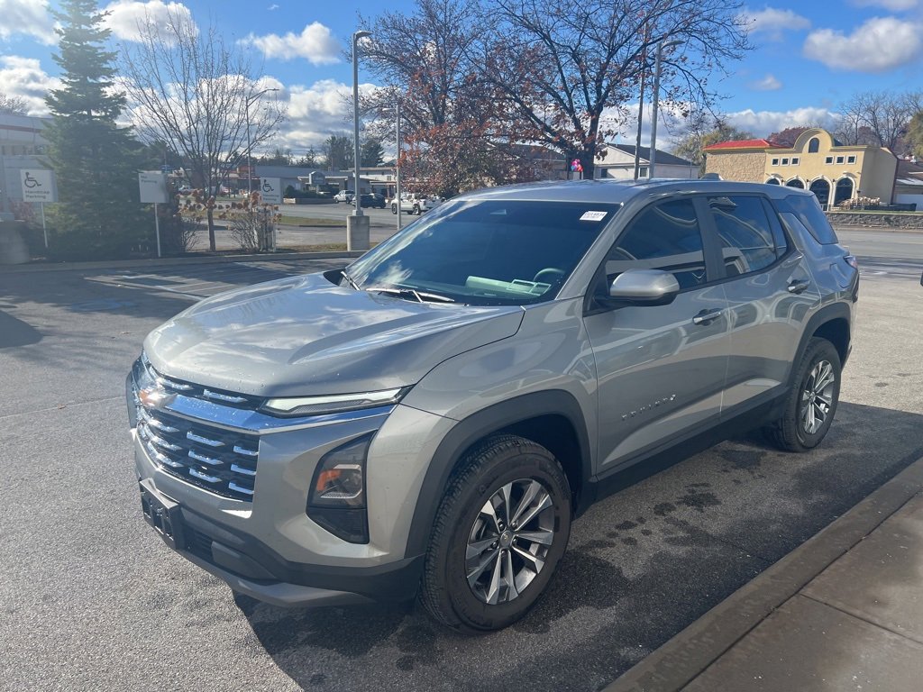 Used 2026 Chevrolet Equinox LT image 48