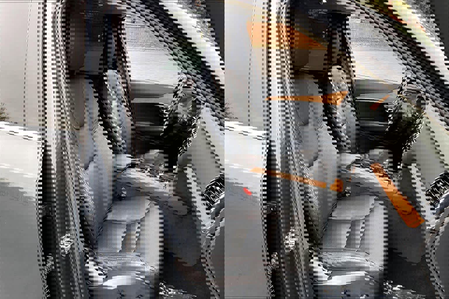 Used 2022 Volvo XC90 T8 Inscription Expression w/ Advanced Package image 10