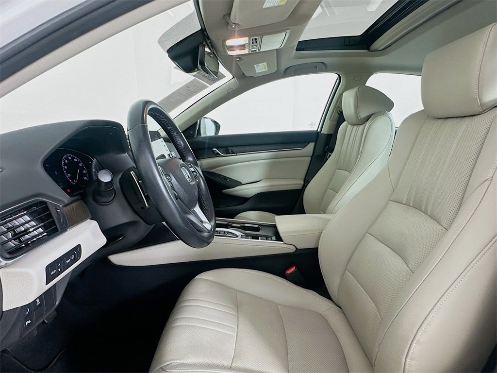 Used 2021 Honda Accord Touring image 10