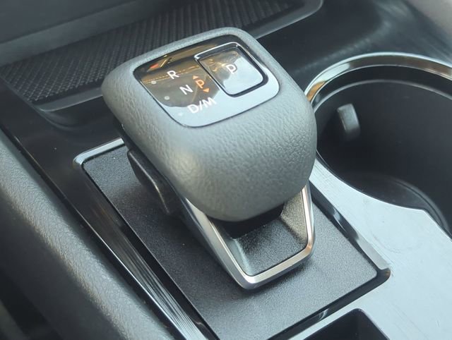 Used 2024 Nissan Rogue S image 20