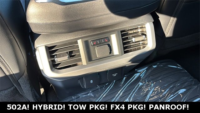 New 2025 Ford F150 Lariat w/ Equipment Group 502A High image 27