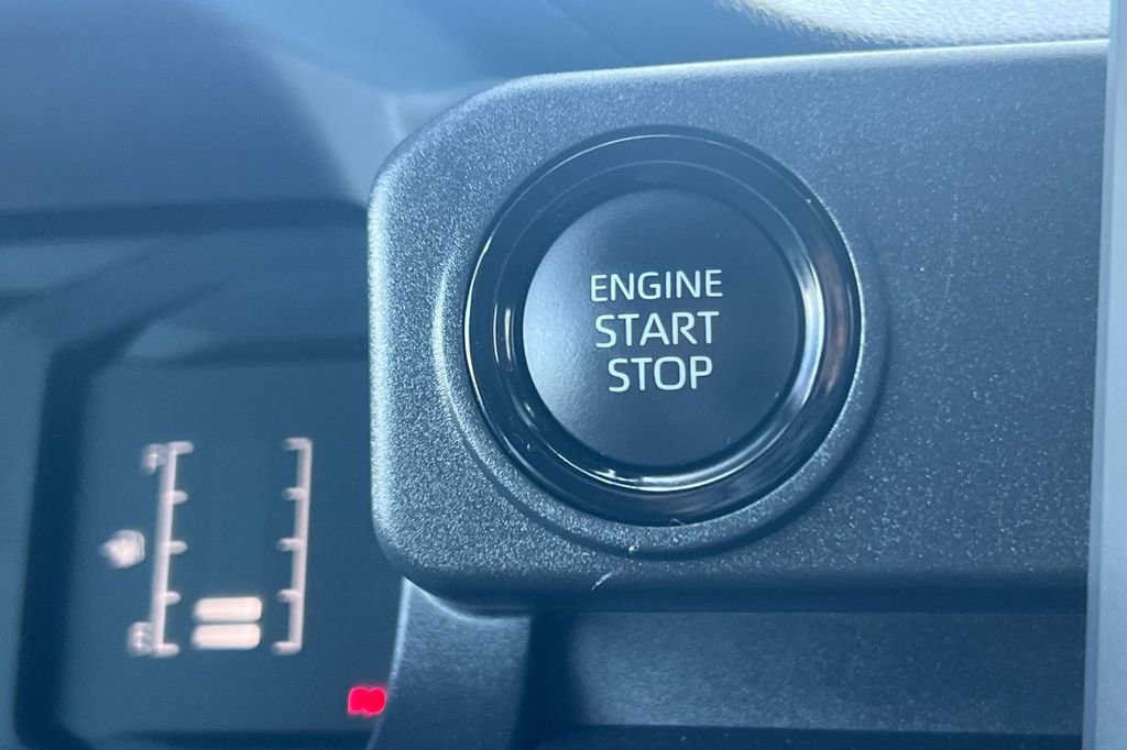 Used 2024 Toyota Tacoma SR image 25