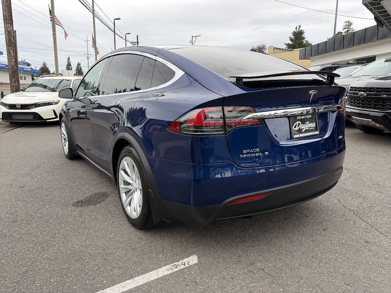 Used 2017 Tesla Model X 100D AWD/4WD image 3