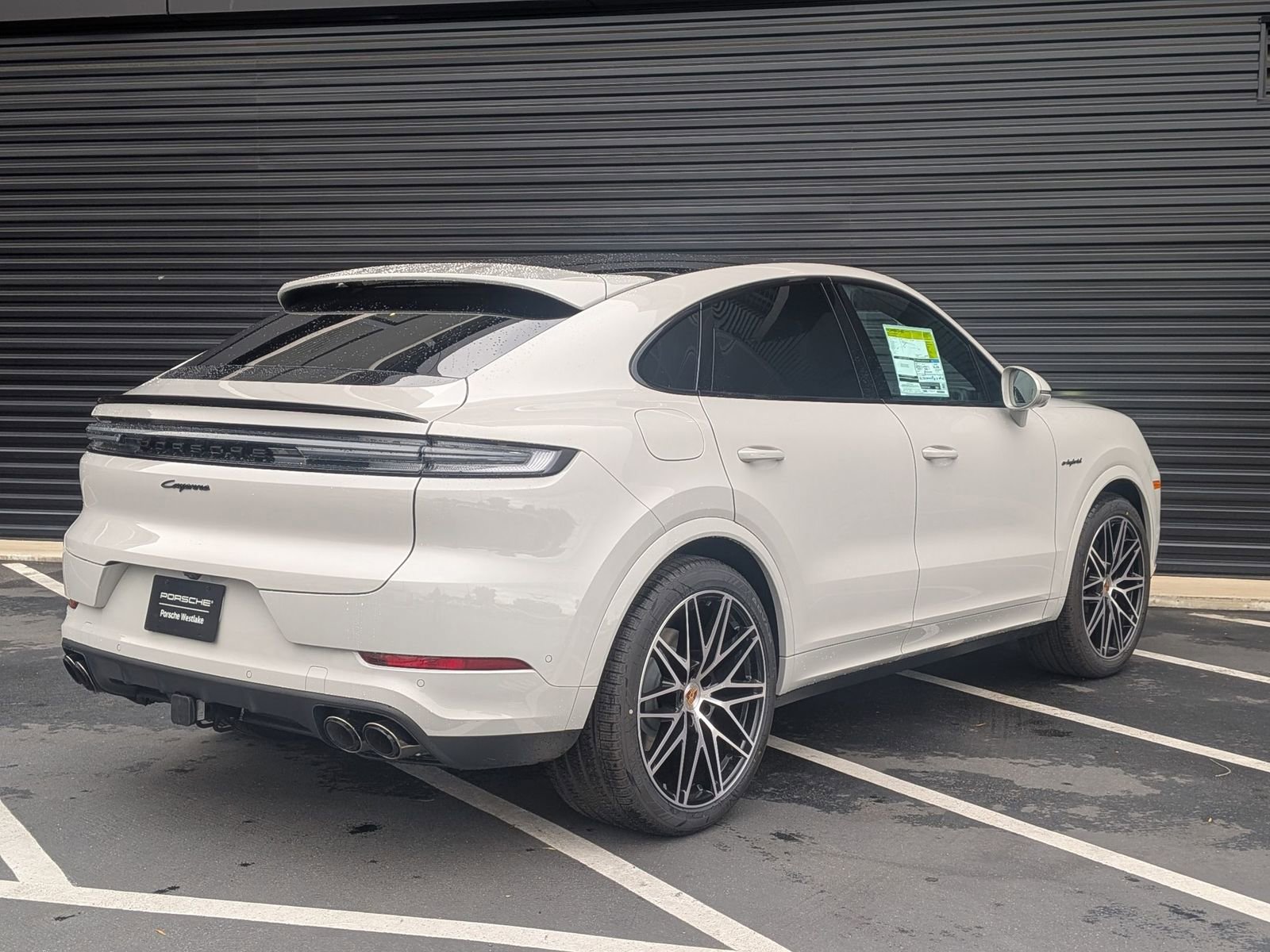 New 2026 Porsche Cayenne E-Hybrid Coupe image 9