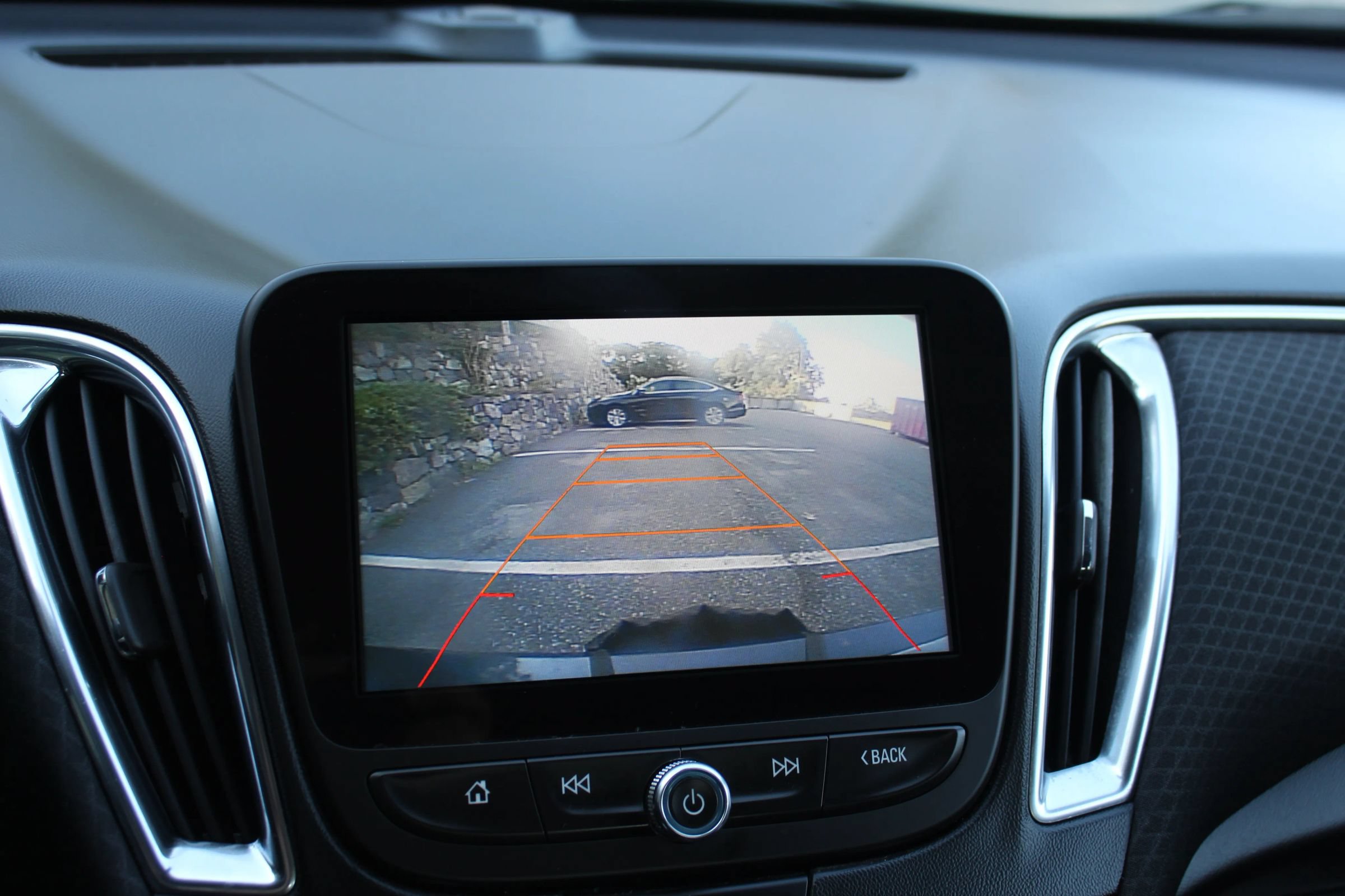 Used 2016 Chevrolet Malibu LT FWD image 33