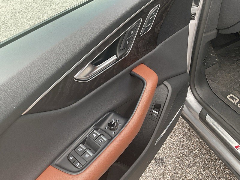 Used 2022 Audi Q8 Premium Plus w/ Premium Plus Package image 23