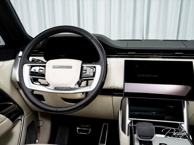 Used 2025 Land Rover Range Rover Autobiography AWD/4WD image 31