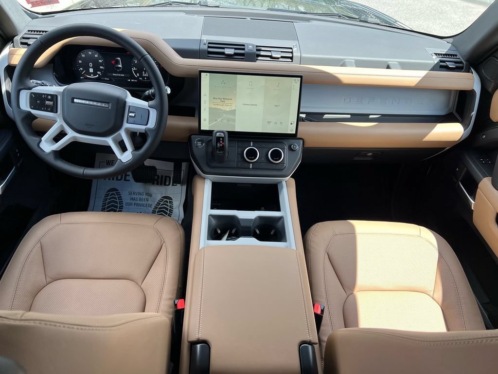 New 2026 Land Rover Defender 130 X-Dynamic SE AWD/4WD image 24