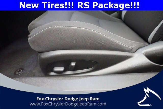 Used 2022 Chevrolet Camaro LT w/ RS Package image 30