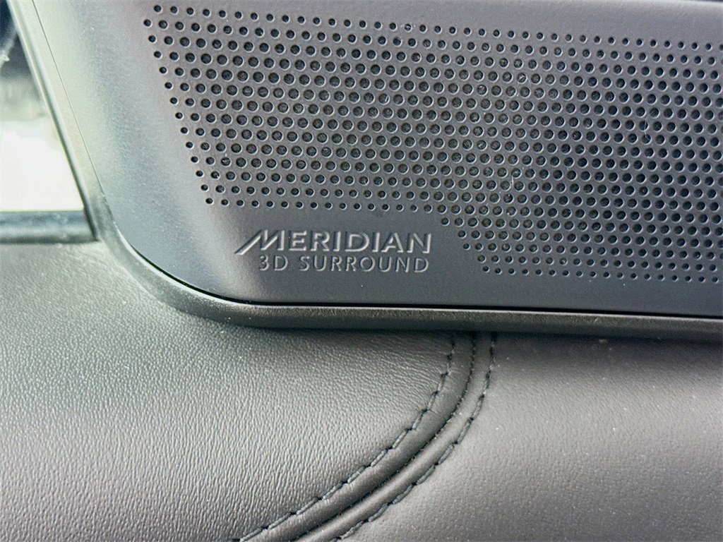 Used 2023 Land Rover Range Rover SE image 20