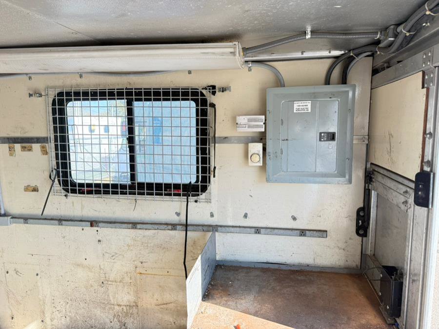 Used 2009 GMC Savana 3500 image 15