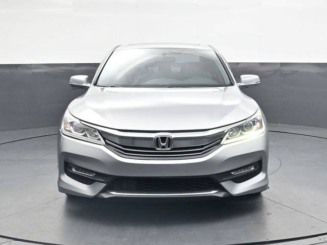 Used 2017 Honda Accord EX image 10