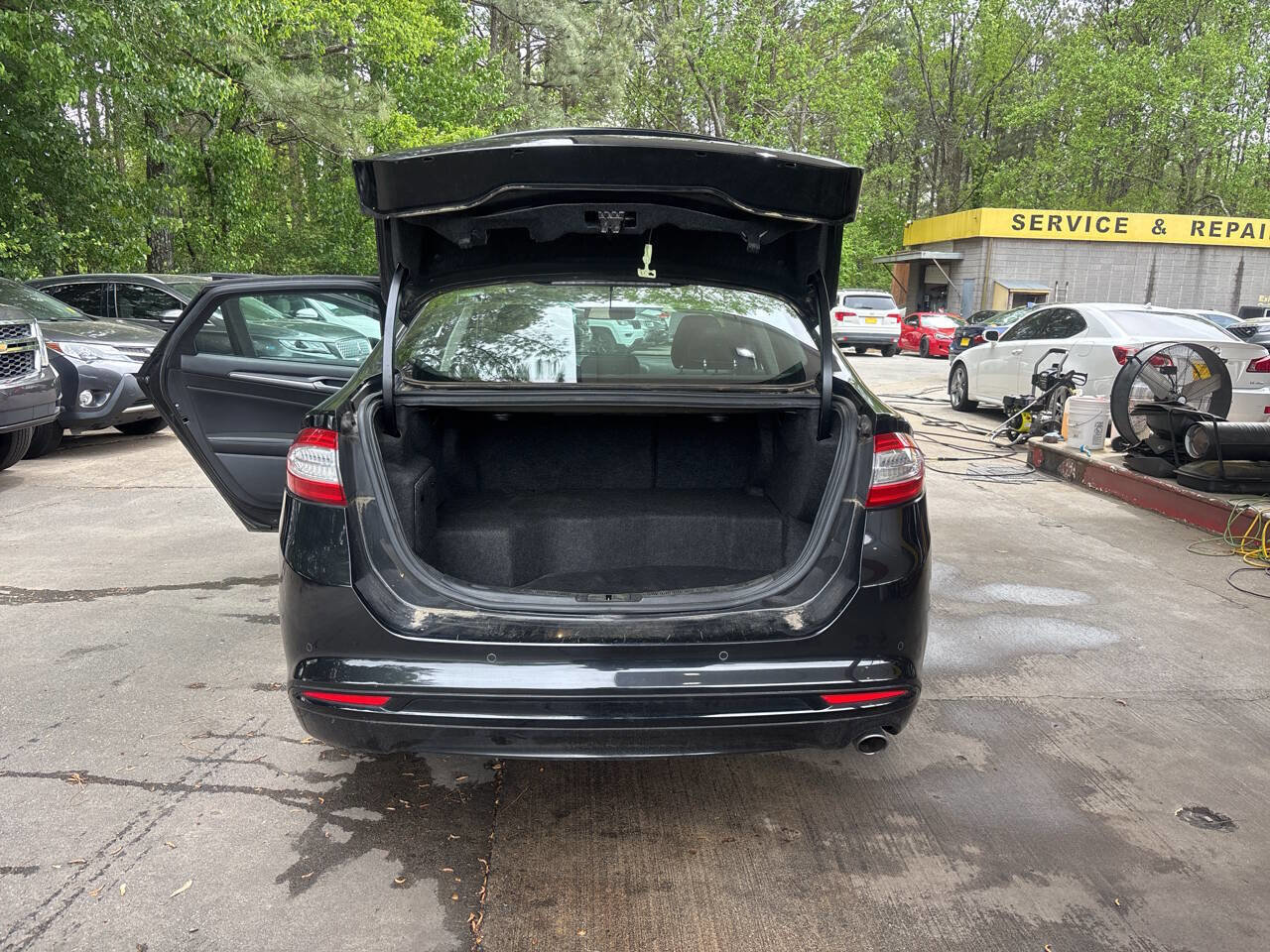 Used 2013 Ford Fusion Titanium w/ Titanium Driver Assist Pkg image 16
