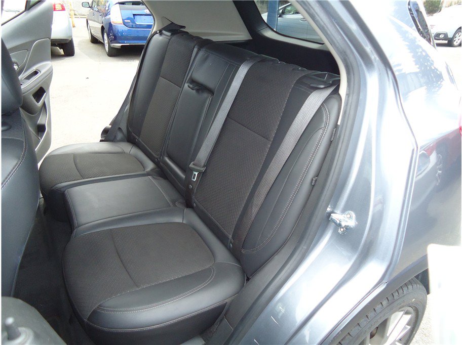 Used 2019 Buick Encore Sport Touring w/ Safety Package AWD/4WD image 13