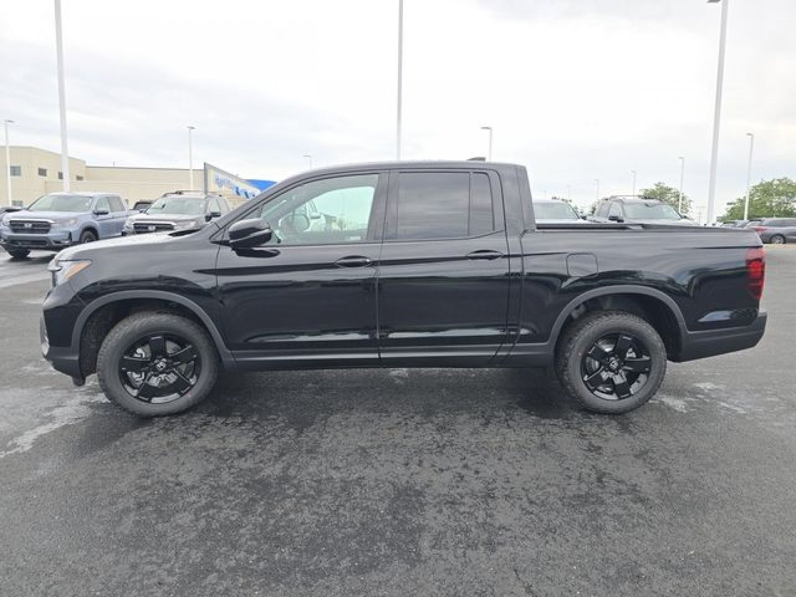 New 2026 Honda Ridgeline Black Edition image 8