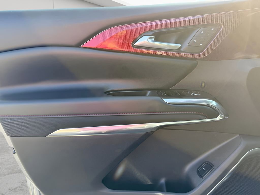 Used 2025 Chevrolet Traverse RS AWD/4WD image 19