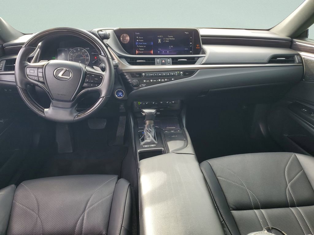Used 2019 Lexus ES 300h Ultra Luxury w/ Accessory Package 2 image 14
