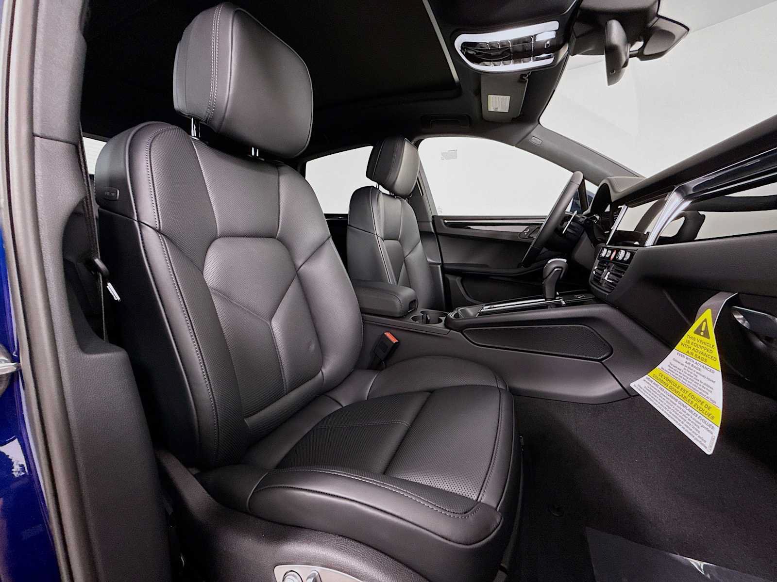 New 2026 Porsche Macan AWD/4WD image 30