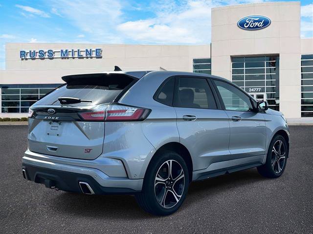 Used 2023 Ford Edge ST w/ Equipment Group 401A AWD/4WD image 4