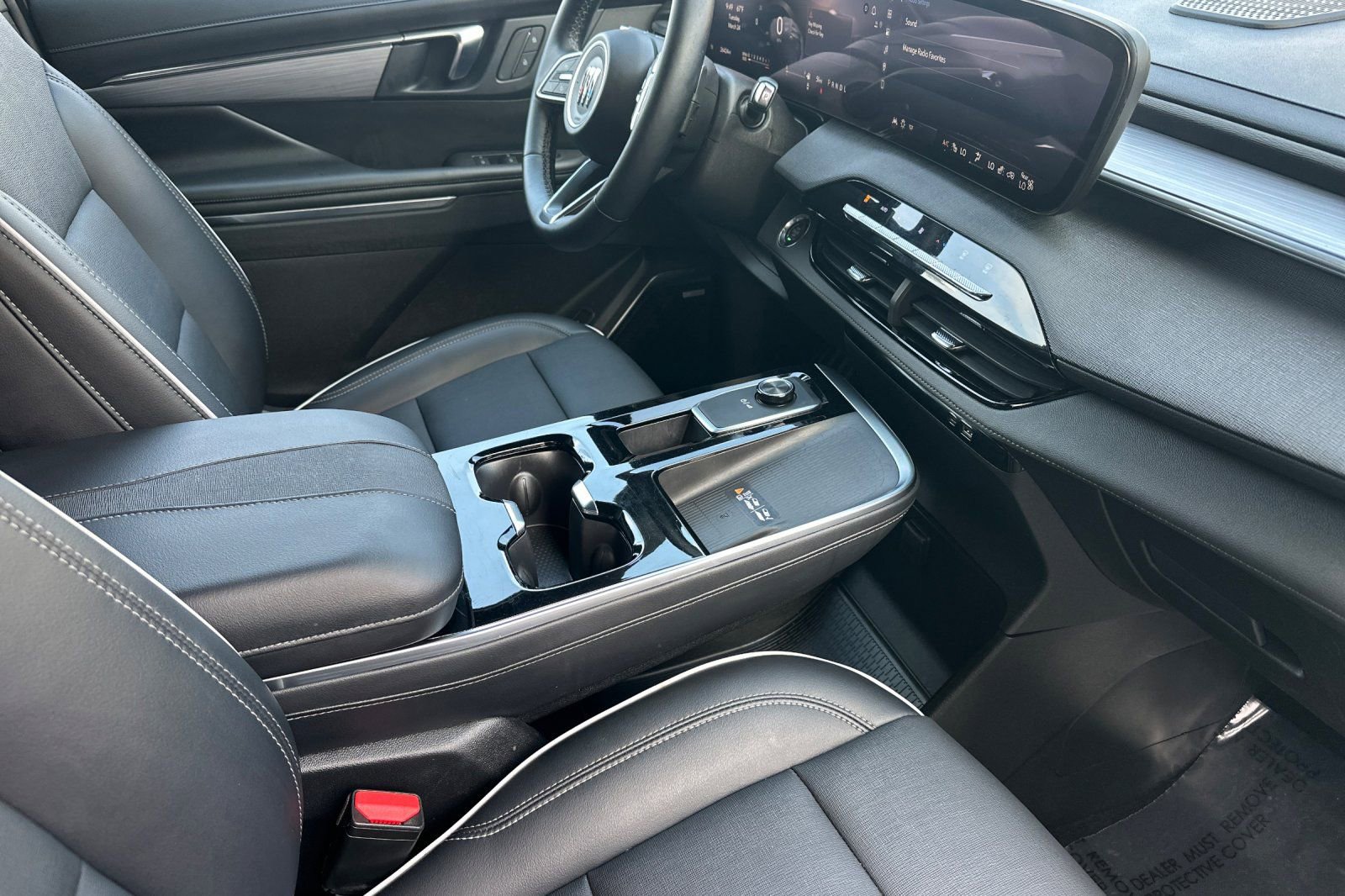 Used 2025 Buick Enclave Preferred image 21