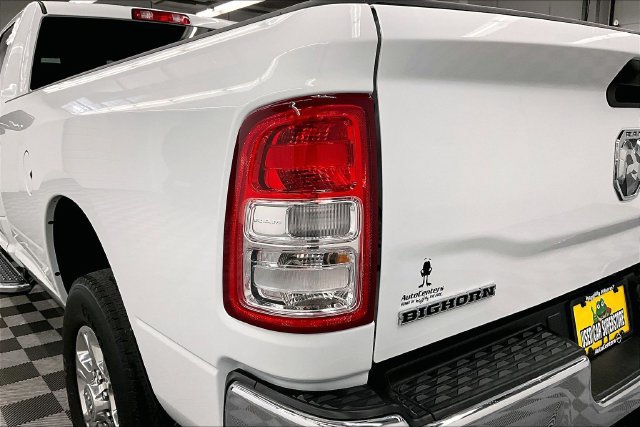 Used 2024 RAM 3500 Big Horn AWD/4WD image 36