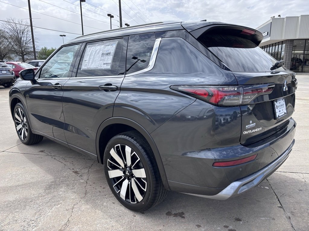 New 2025 Mitsubishi Outlander SEL image 5