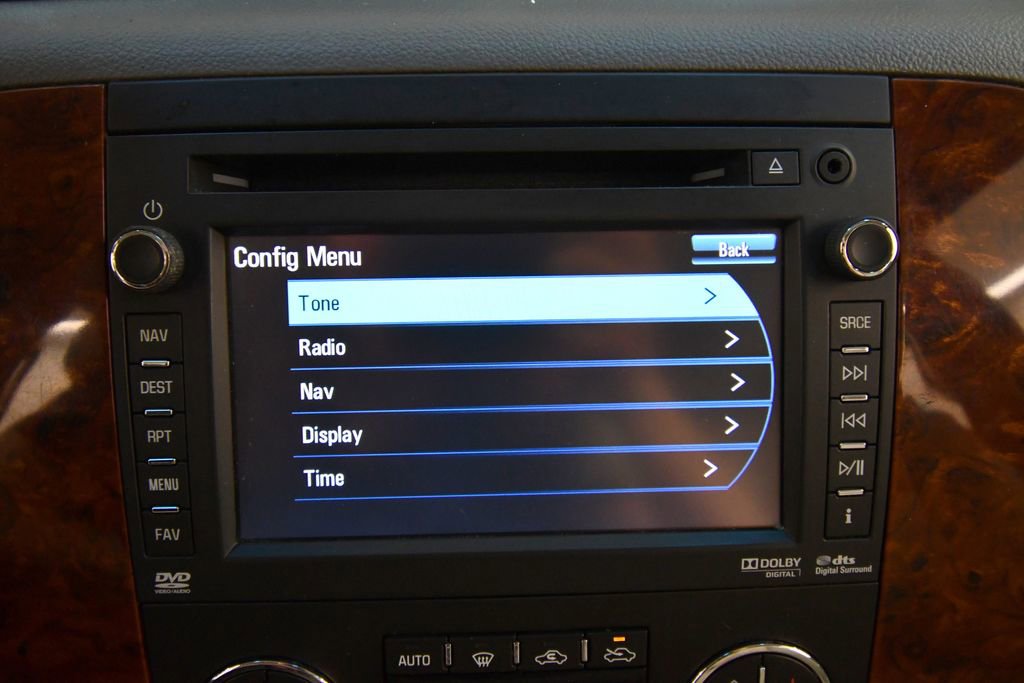 Used 2013 Chevrolet Avalanche LTZ AWD/4WD image 25