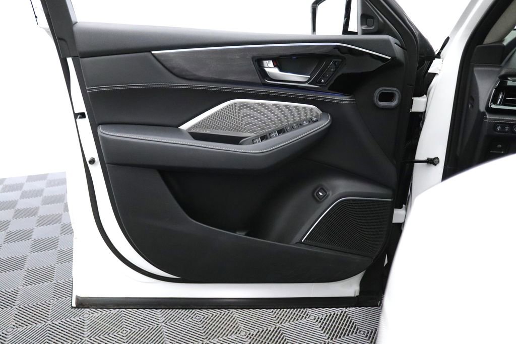 Certified 2023 Acura MDX SH-AWD w/ Advance Package image 13