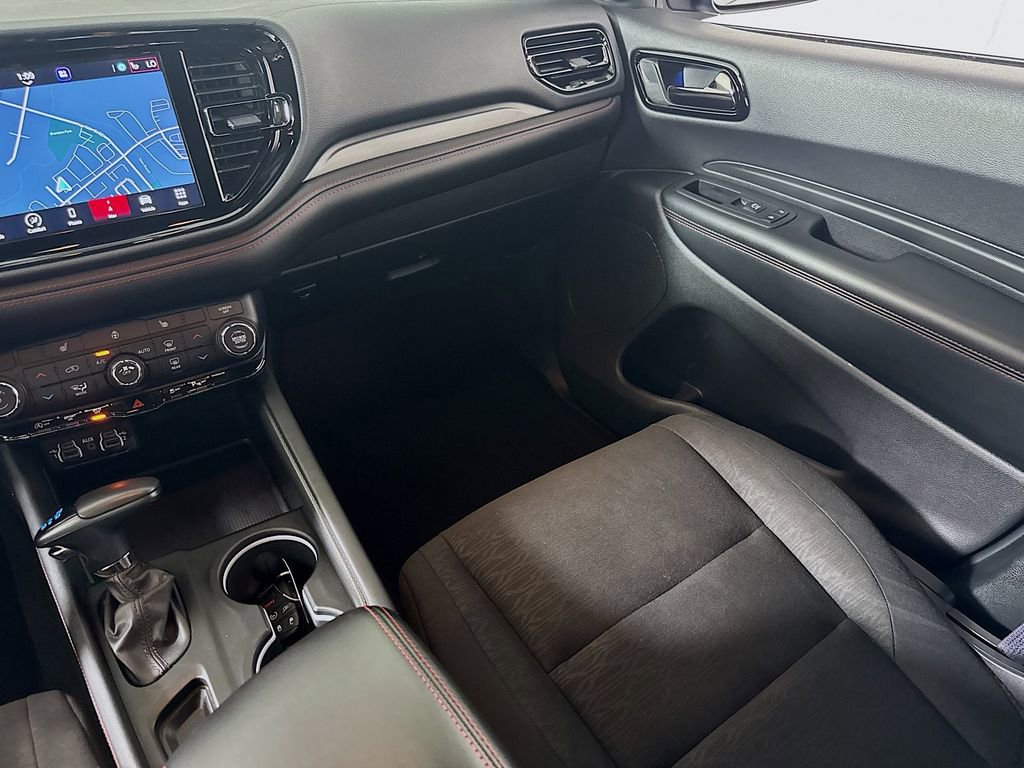 Used 2025 Dodge Durango GT AWD/4WD image 23