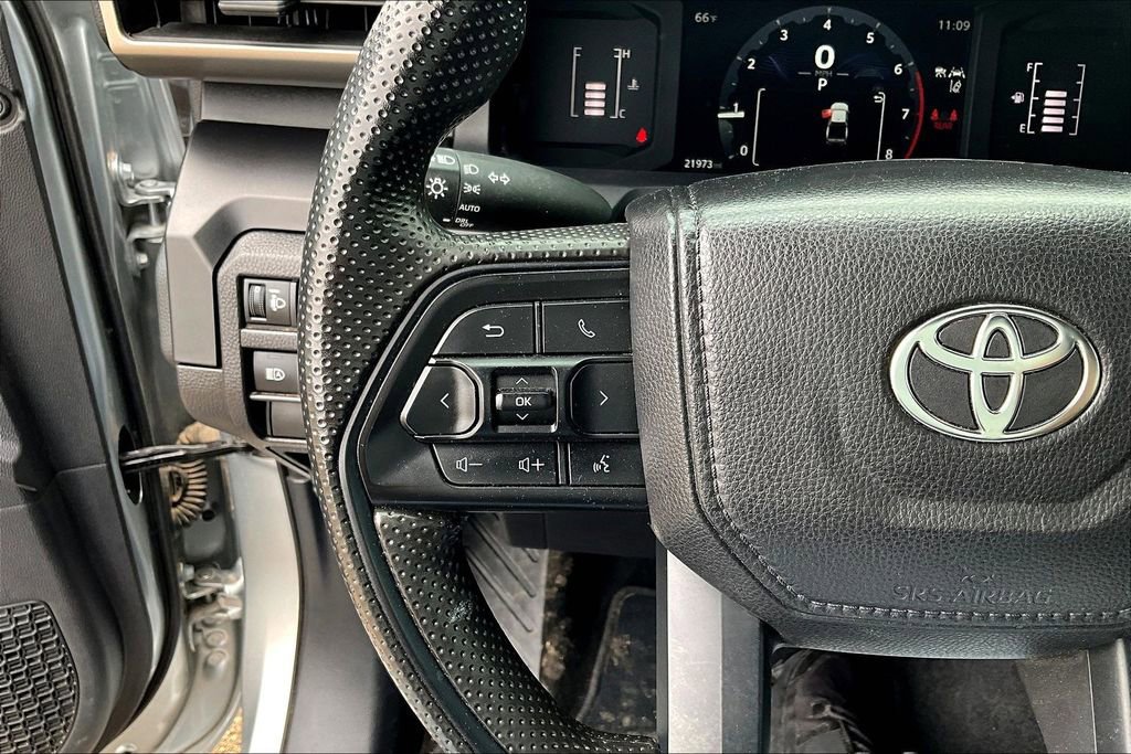 Used 2025 Toyota Tacoma SR image 13