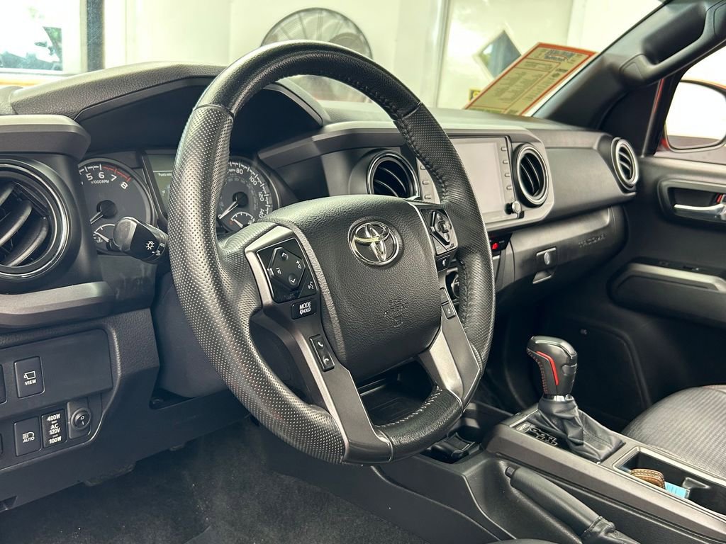 Used 2023 Toyota Tacoma TRD Pro AWD/4WD image 18