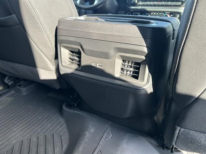 Used 2025 Chevrolet Silverado 1500 LT Trail Boss w/ Convenience Package II AWD/4WD image 32