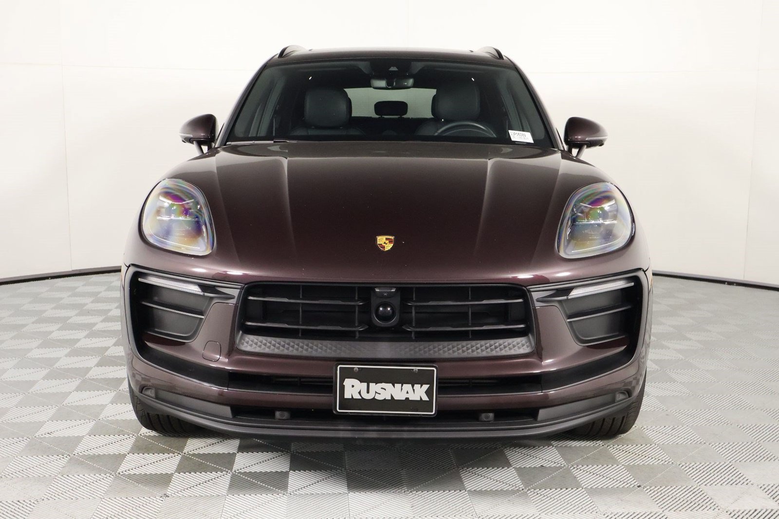 Certified 2023 Porsche Macan AWD/4WD image 10