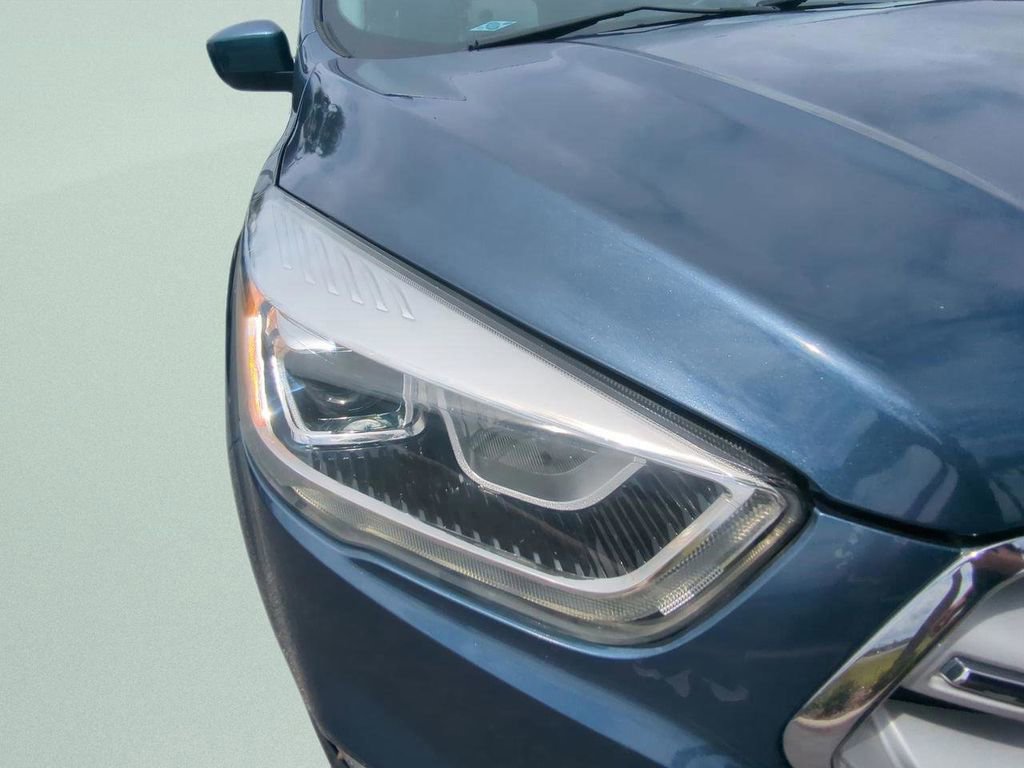 Used 2018 Ford Escape SEL w/ Ford Safe & Smart Package image 24