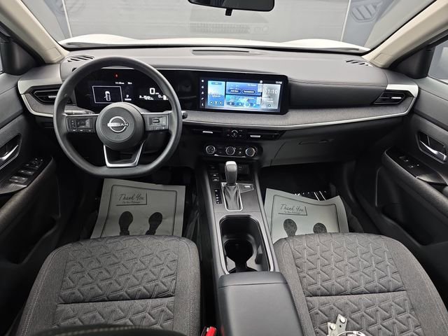 Used 2025 Nissan Kicks SV image 21