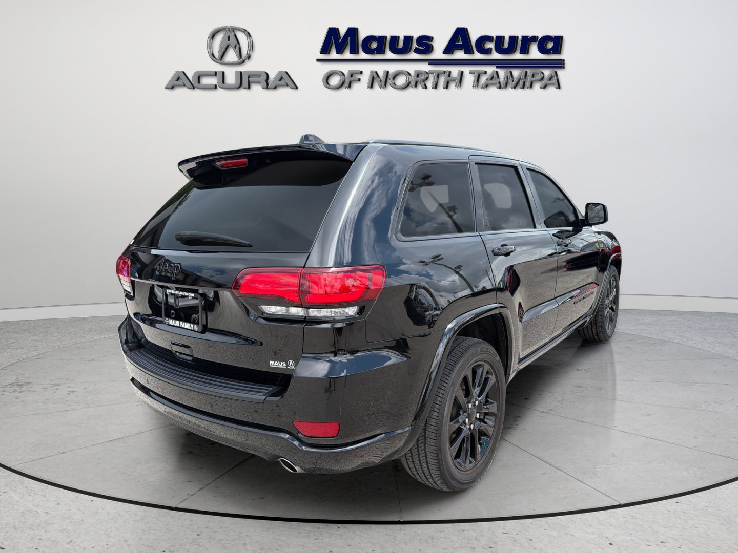 Used 2021 Jeep Grand Cherokee Laredo X RWD image 4