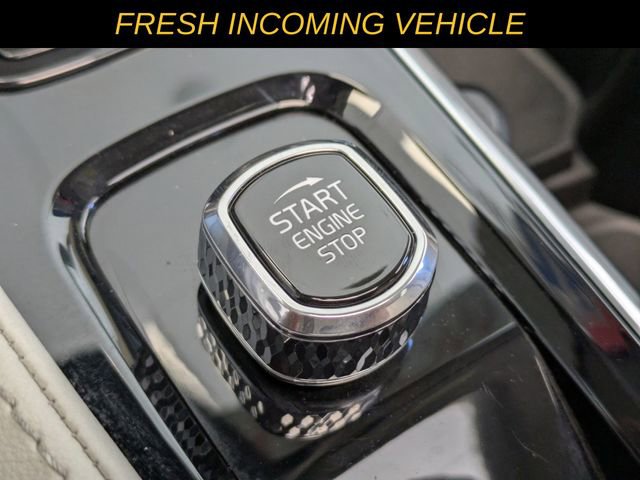 Used 2023 Volvo XC90 B6 Plus image 24