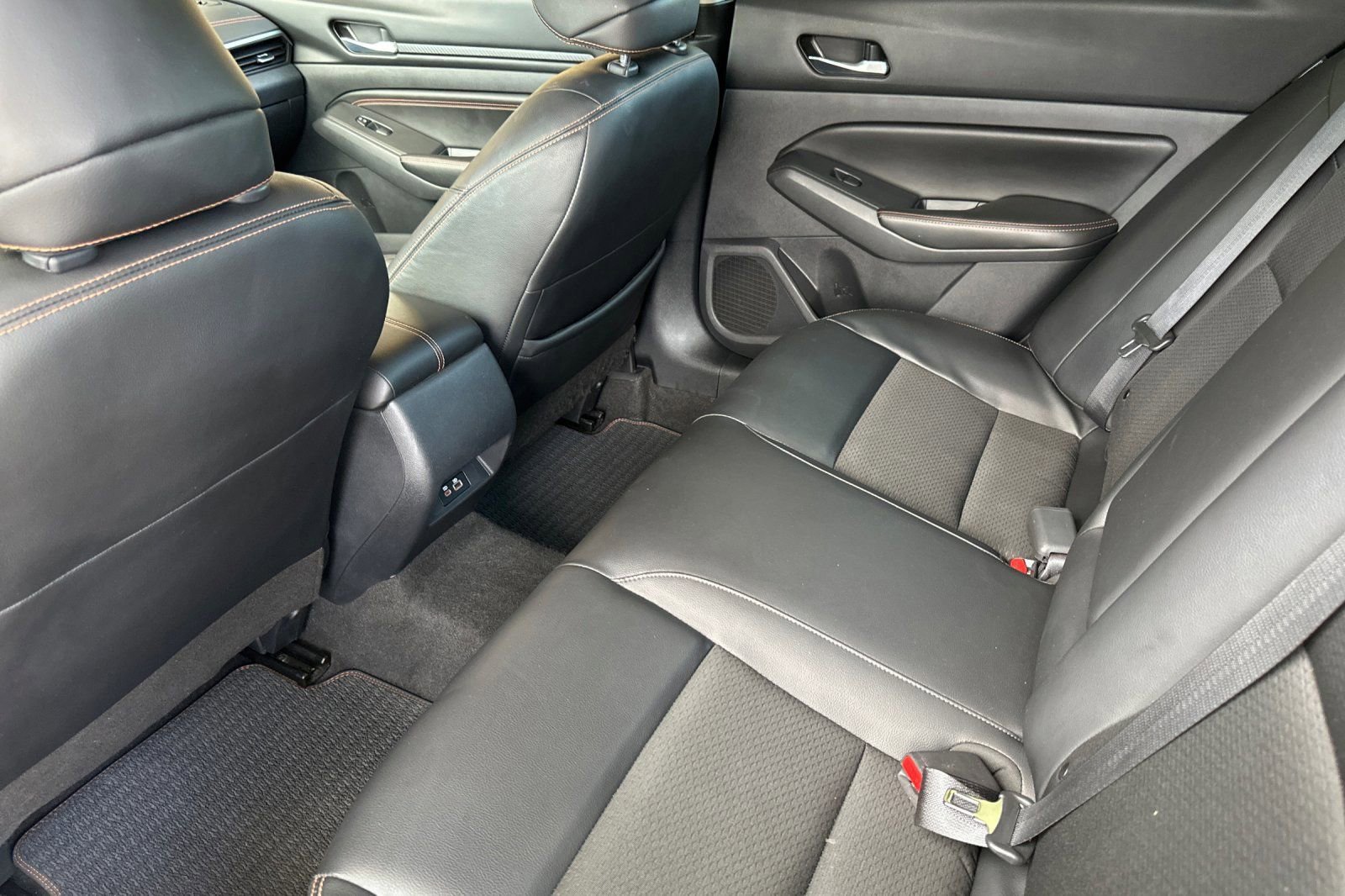 Used 2022 Nissan Altima 2.5 SR FWD image 13