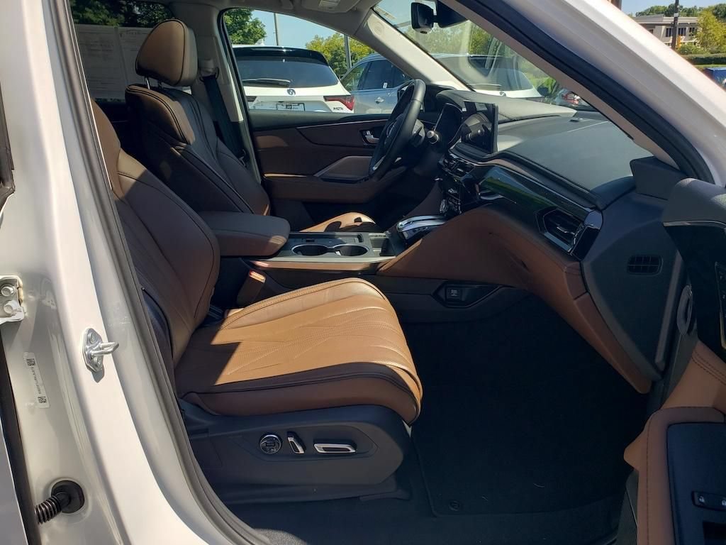 Certified 2026 Acura MDX SH-AWD w/ Advance Package image 23