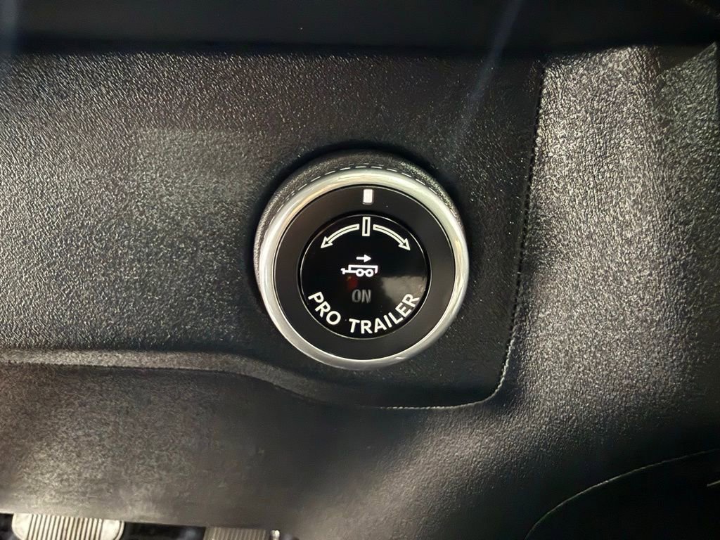 Used 2025 Lincoln Navigator L Reserve image 50