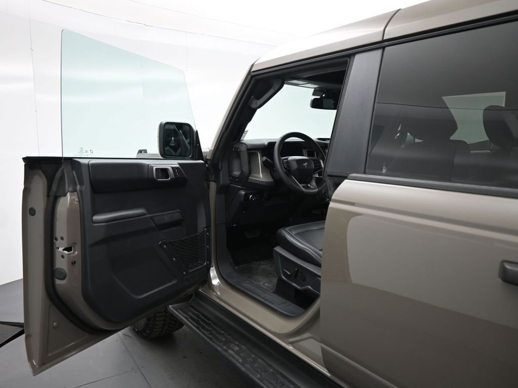 New 2026 Ford Bronco Outer Banks w/ Sasquatch Package image 8