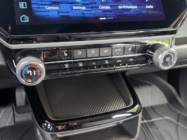 New 2027 Chevrolet Bolt LT w/ Comfort Package FWD image 28