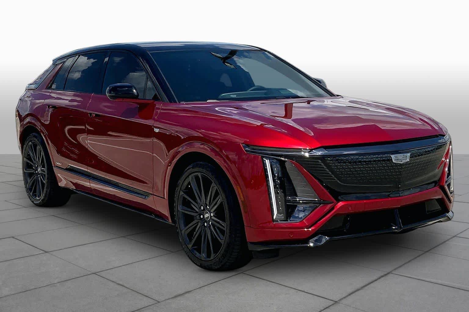 Used 2026 Cadillac Lyriq V w/ LPO, Floor Liner Package AWD/4WD image 2