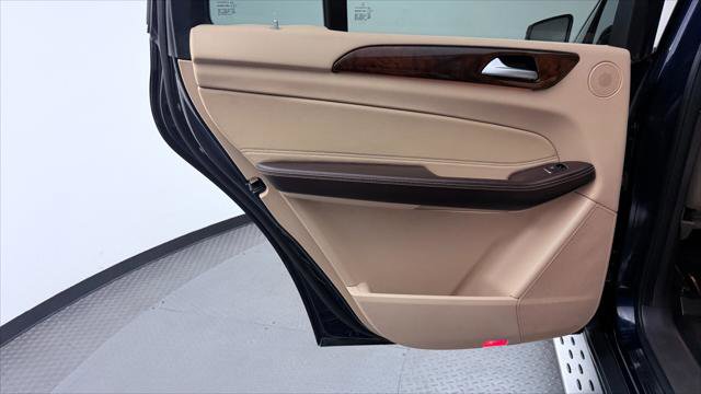 Used 2017 Mercedes-Benz GLS 450 4MATIC w/ Premium Package image 16