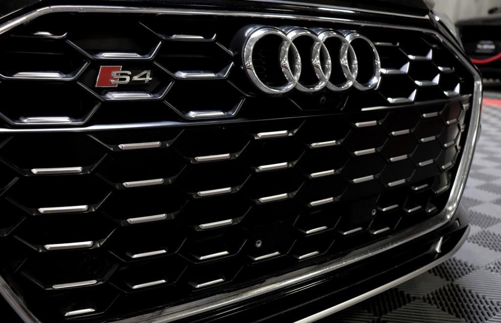 Used 2021 Audi S4 Premium Plus w/ Premium Plus Package AWD/4WD image 14