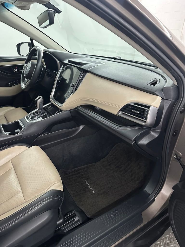 Used 2021 Subaru Outback Limited image 37