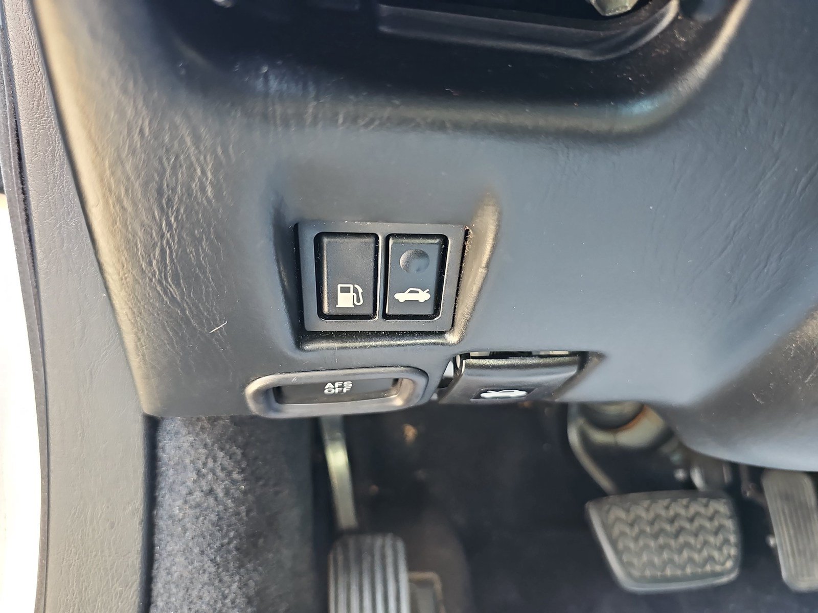 Used 2006 Lexus SC 430 Convertible RWD image 28
